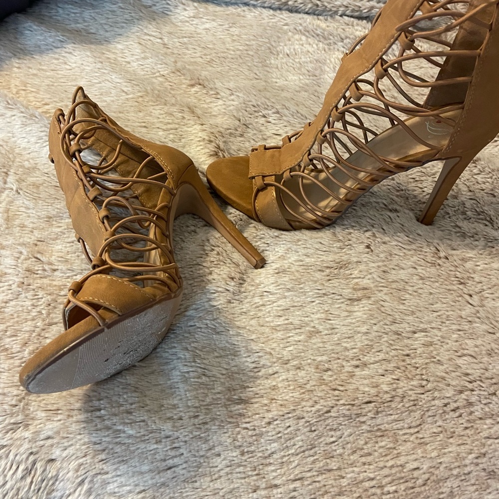 Cute strappy sandals (heels)